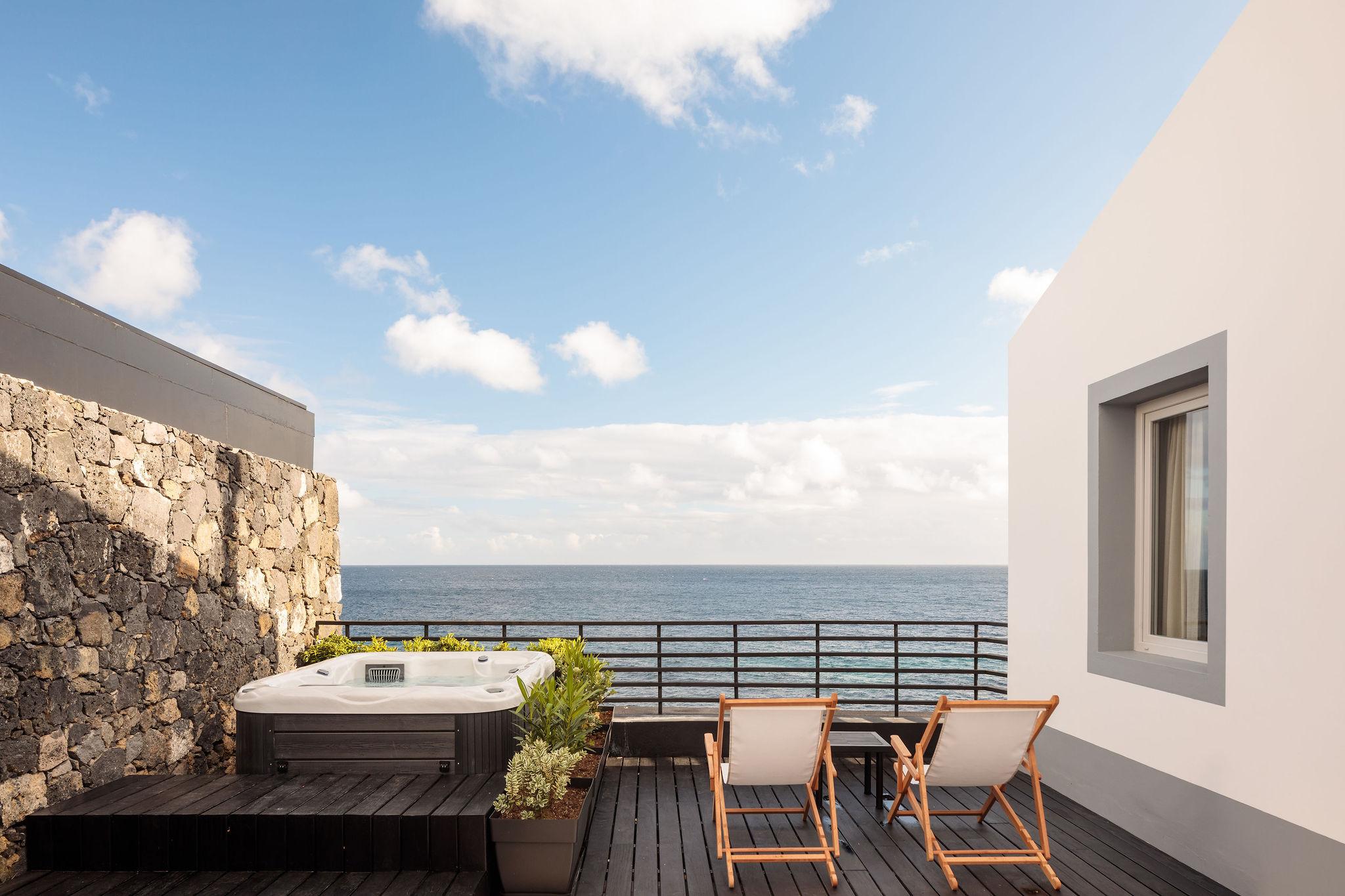 White Exclusive Suites & Villas Lagoa  Exterior photo