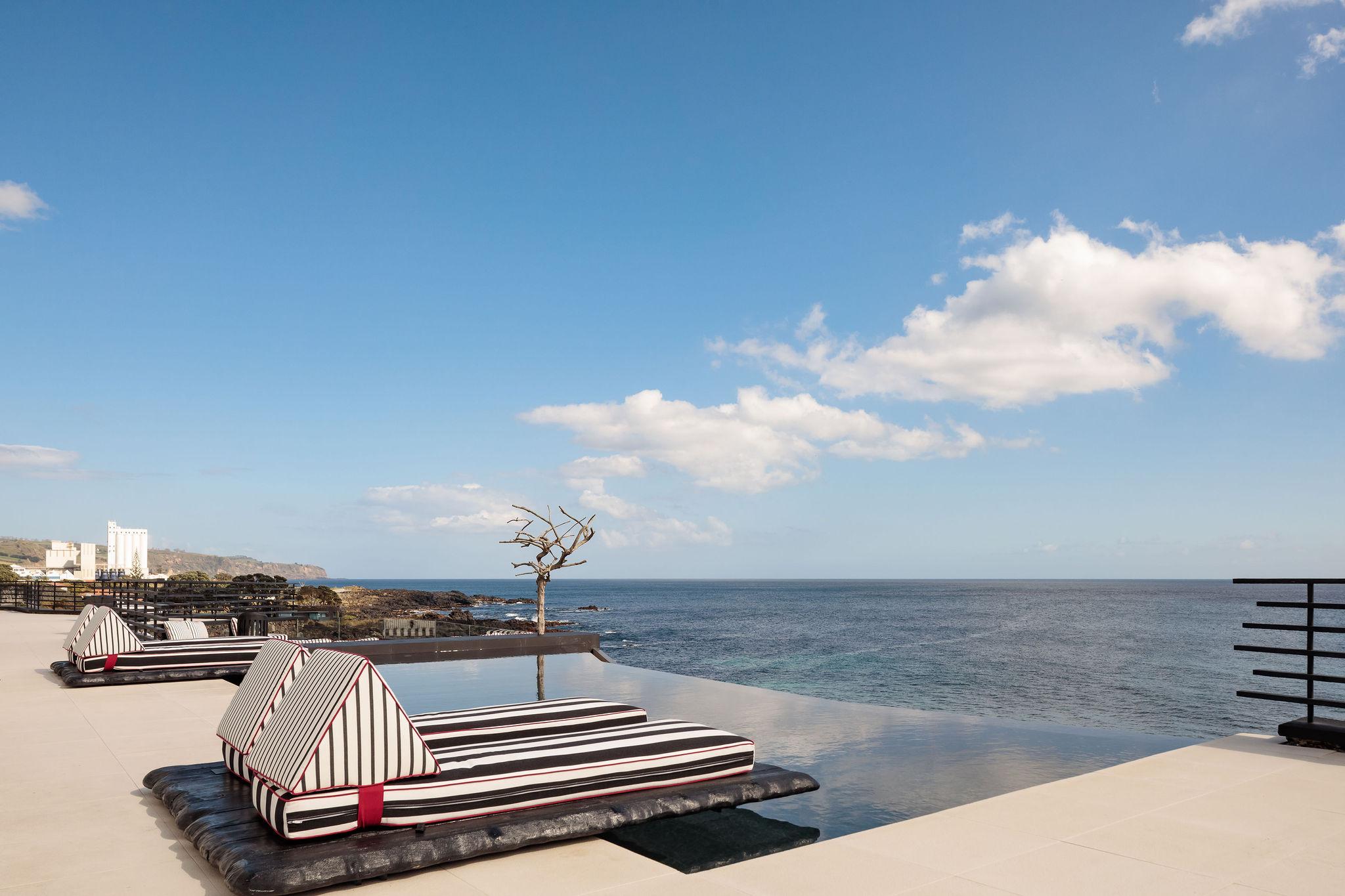 White Exclusive Suites & Villas Lagoa  Exterior photo