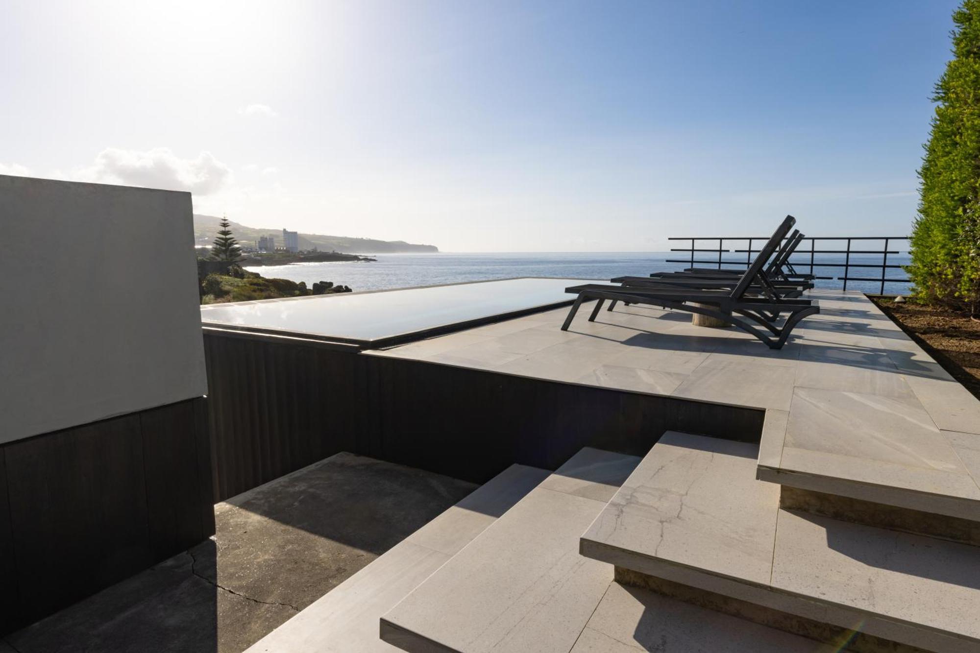 White Exclusive Suites & Villas Lagoa  Exterior photo